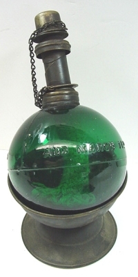 Green jeweler's lamp